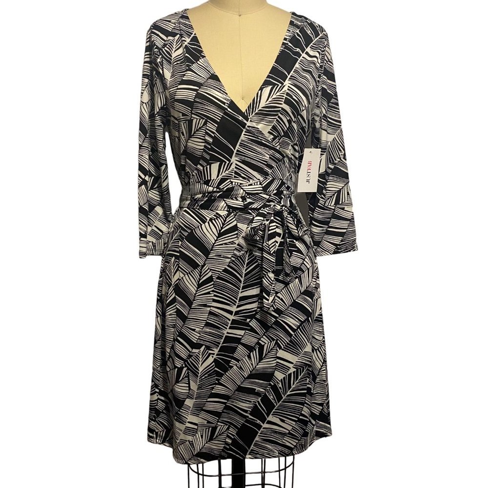 Just Fab Black & White Banana Leaf Wrap Dress M